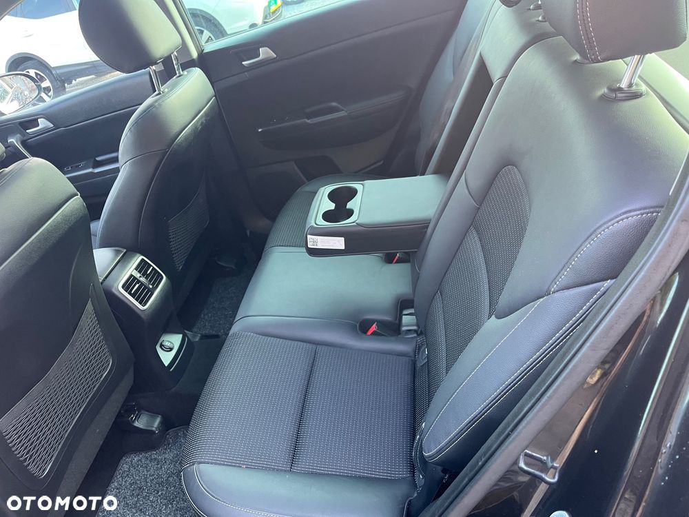 Kia Sportage 1.7 CRDI Business Line L 2WD - 9