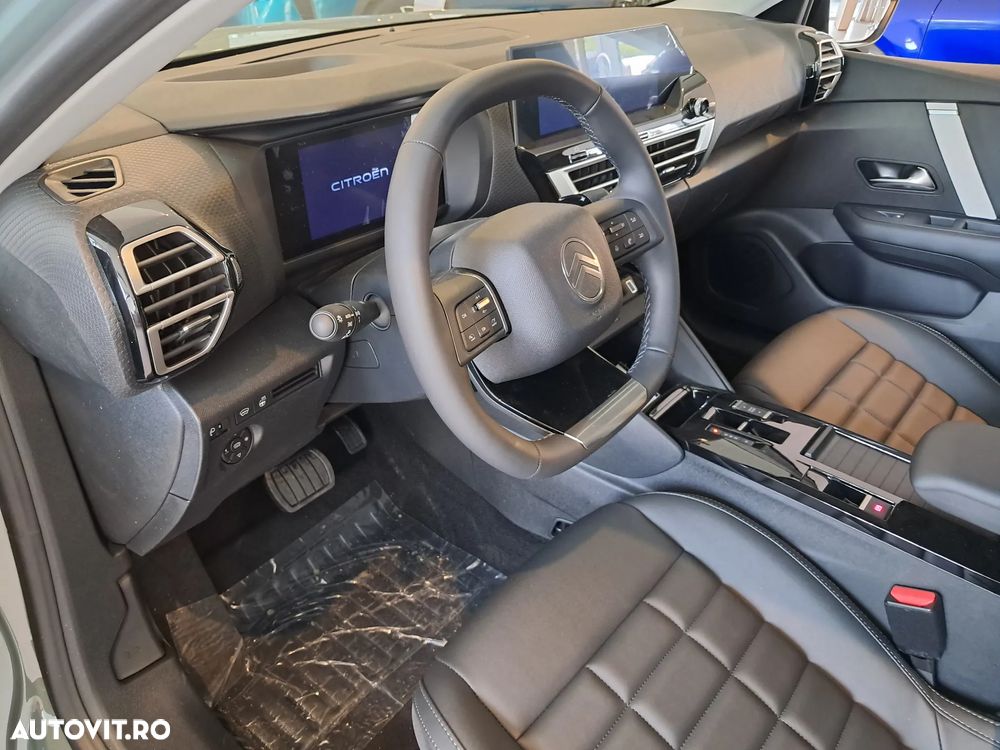 Citroën C4 Hybrid 145 MAX - 11