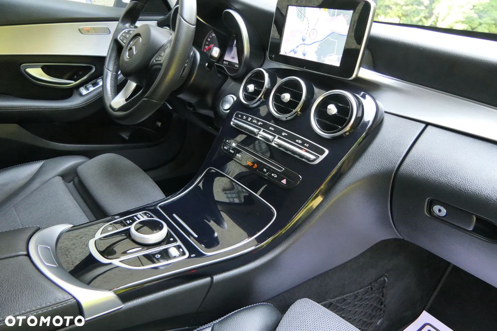 Mercedes-Benz Klasa C 180 7G-TRONIC Edition 1 - 21