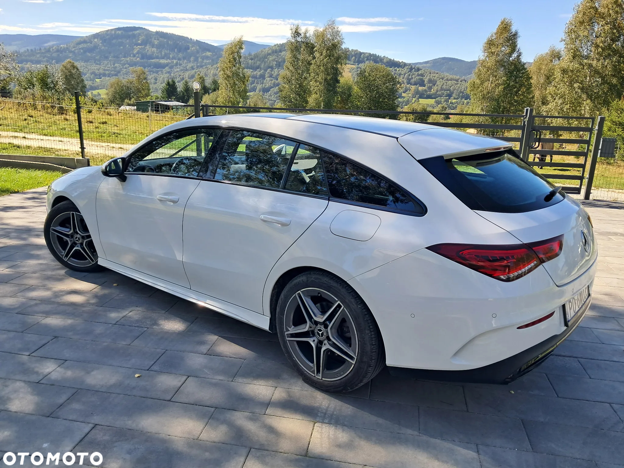 Mercedes-Benz CLA - 4