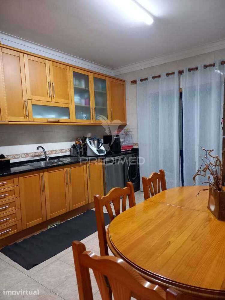 Apartamento T3 com Parqueamento  e Logradouro, Baixa da Banheira. - Grande imagem: 2/28