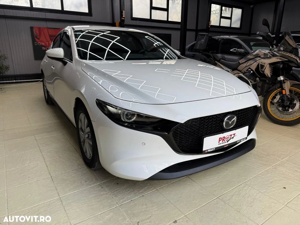 Mazda 3 G122 AT Plus - 1