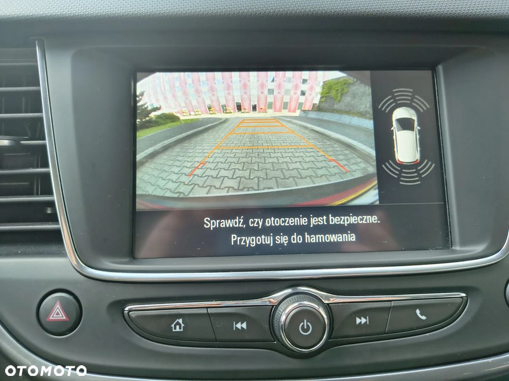Opel Crossland X - 16