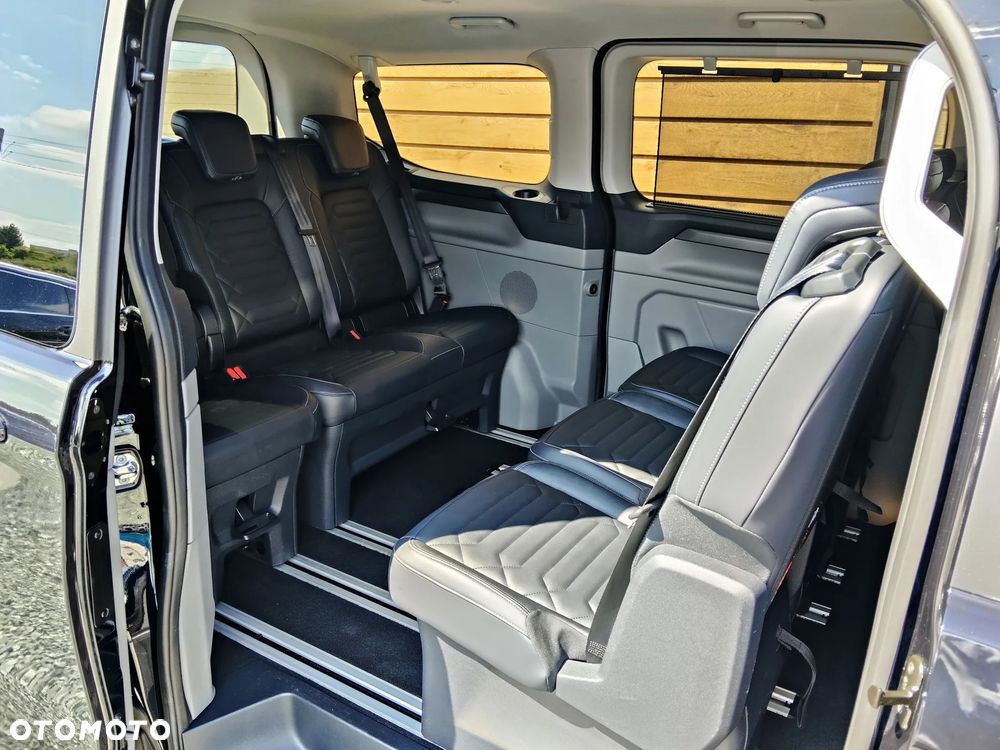 Ford Tourneo Custom 320 L1H1 VA Autm Titanium - 29