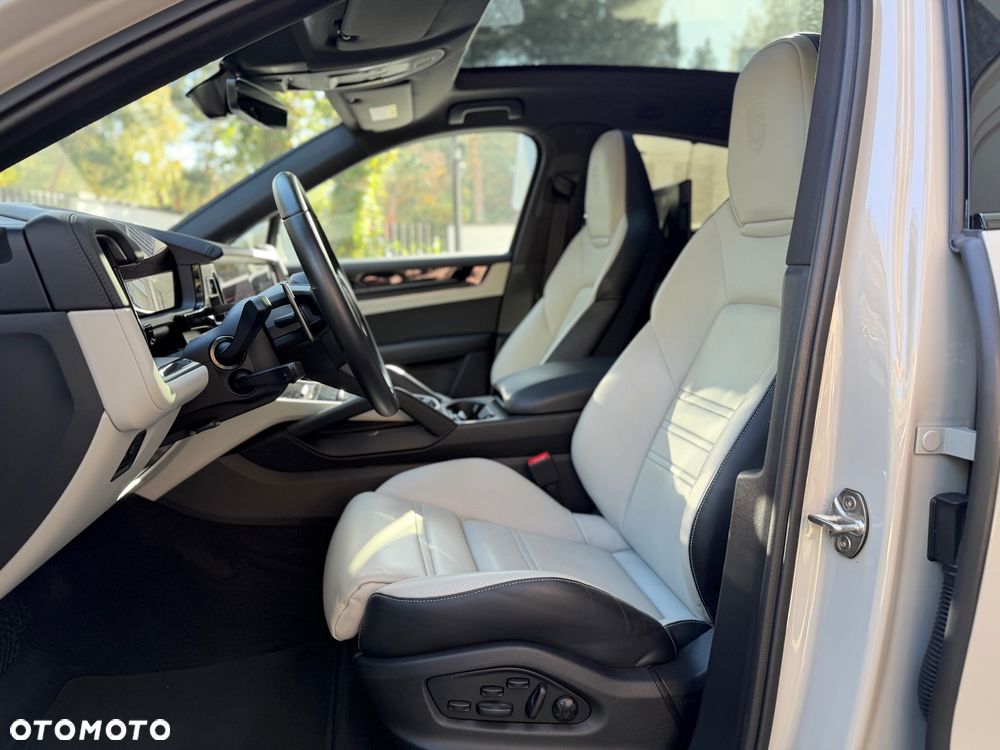 Porsche Cayenne E-Hybrid - 18