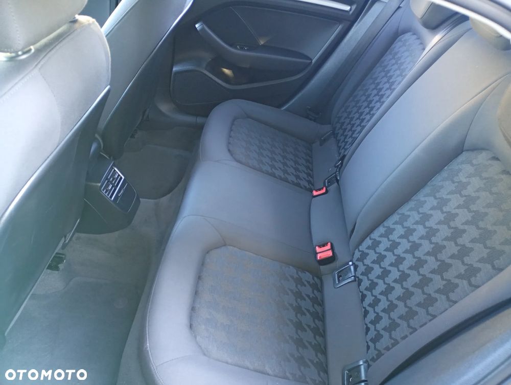 Audi A3 Limousine 2.0 TDI Sport - 28