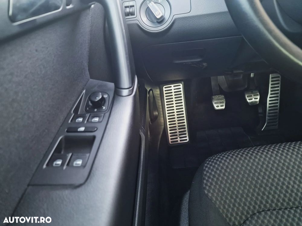 Volkswagen Passat Variant 1.6 TDI DPF BlueMotion Technology Comfortline - 18