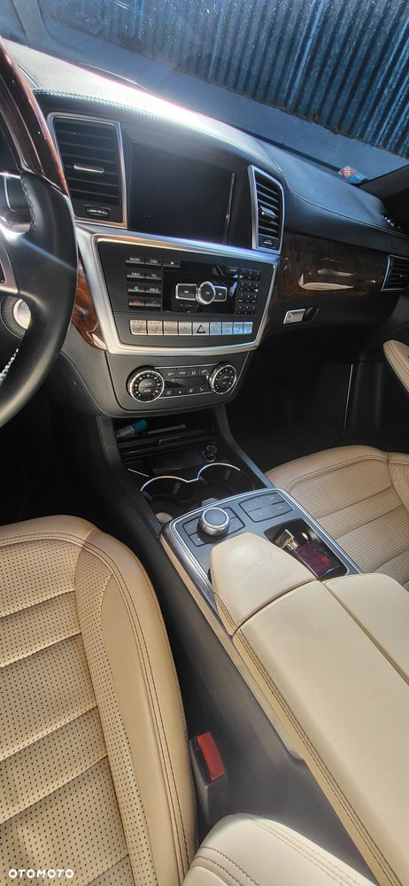 Mercedes-Benz GL 63 AMG - 11