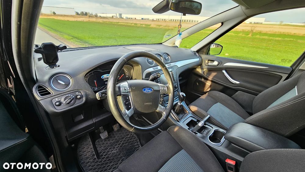 Ford S-Max 2.0 TDCi DPF Champions Edition - 14