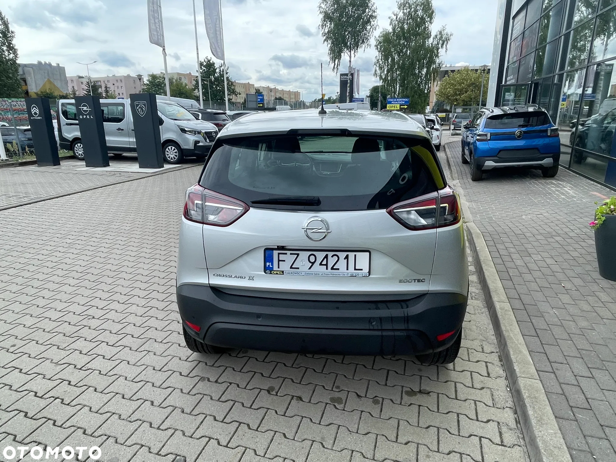 Opel Crossland X 1.2 T Enjoy S&S - 4