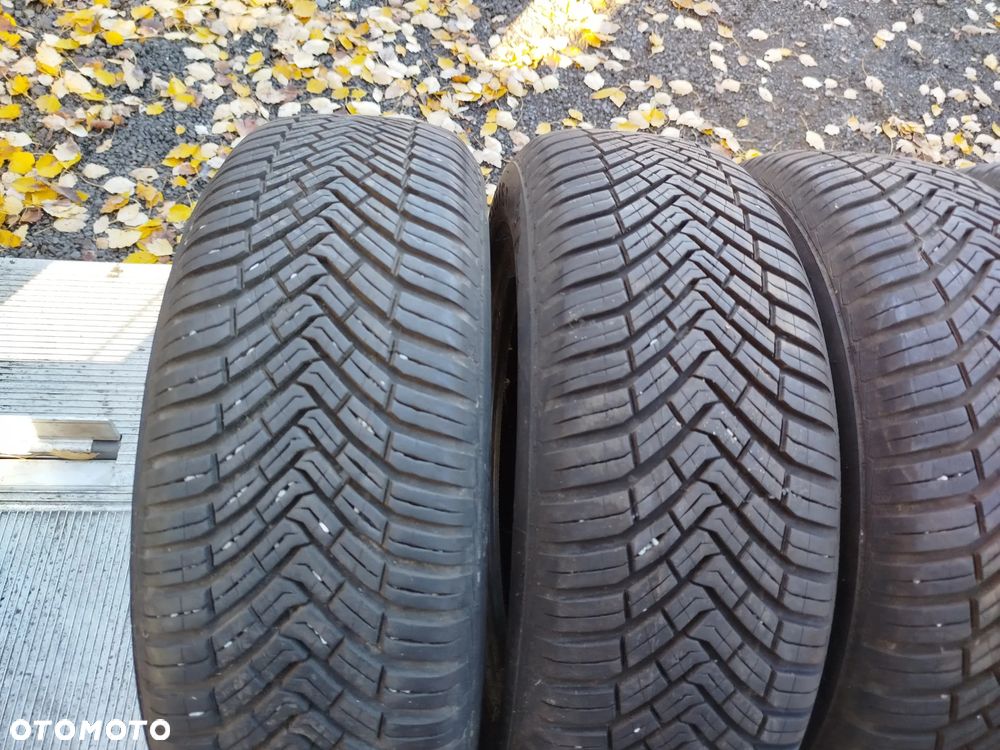 195/65R15 91T Continental AllseasonContact 4x95% bieżnika - 2
