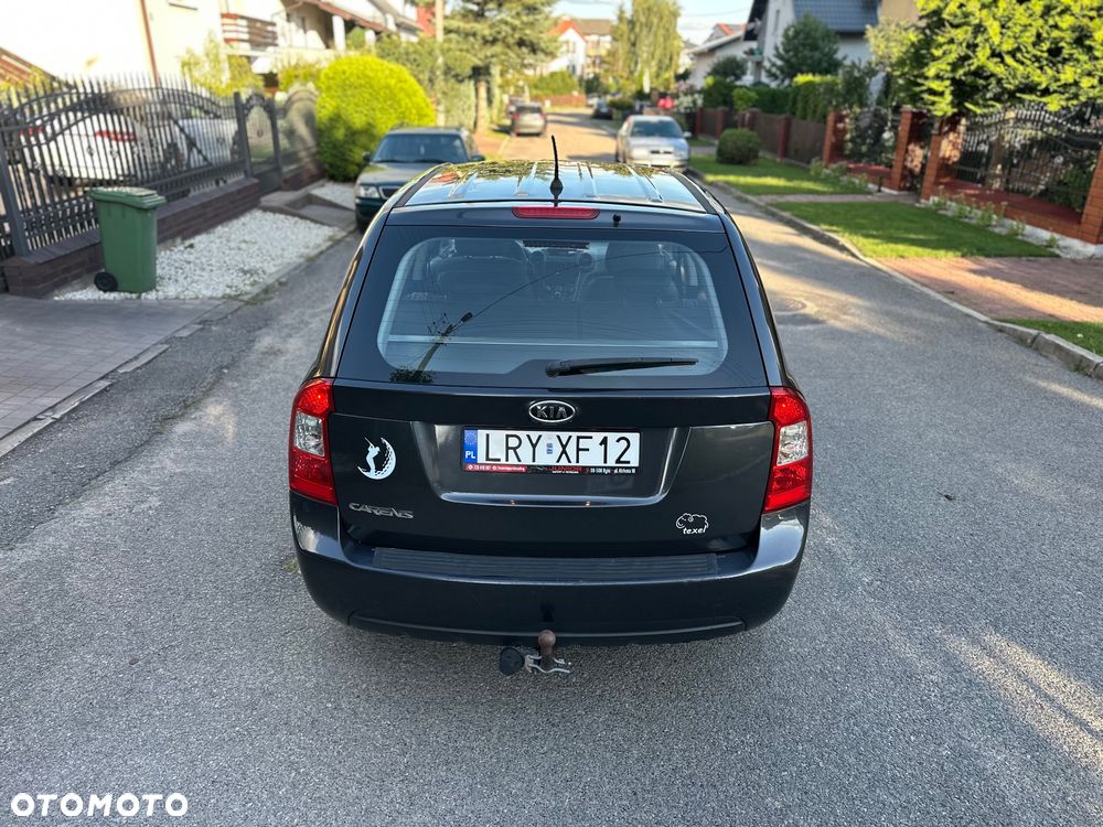Kia Carens 2.0 EX - 7