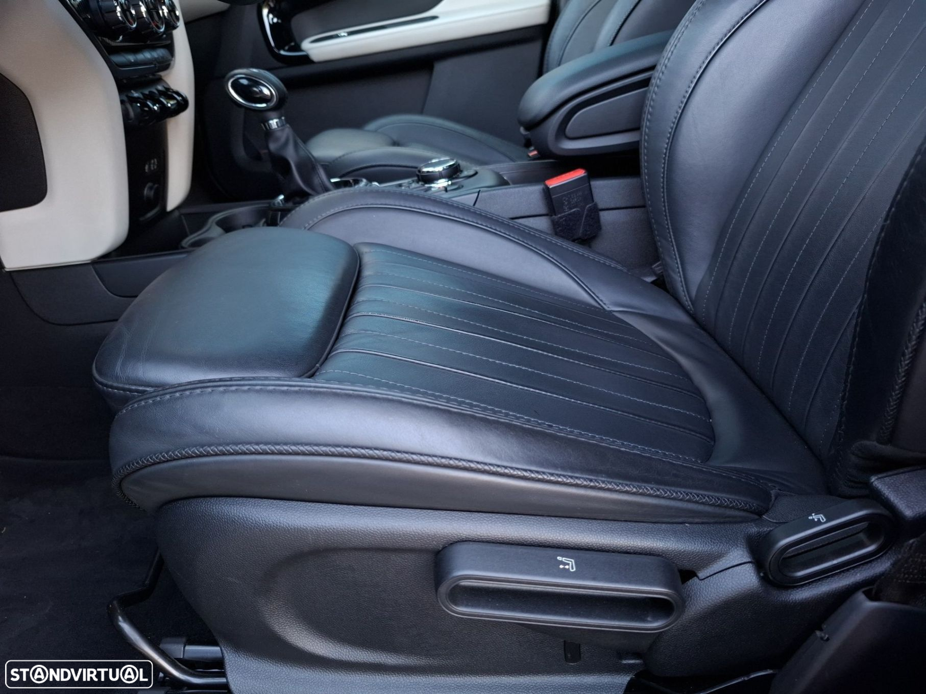 MINI Countryman Cooper SE ALL4 Auto - 14
