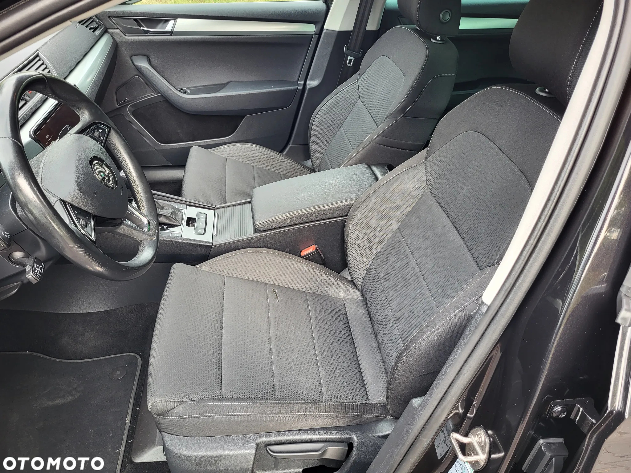 Skoda Superb 2.0 TDI 4x4 DSG Ambition - 10