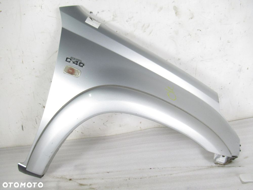 BŁOTNIK PRAWY PRZEDNI TOYOTA RAV 4 II 1D4 - 1