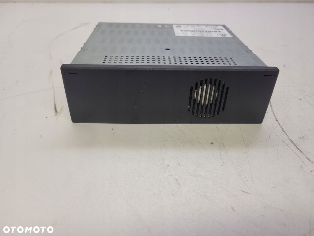 TUNER ODBIORNIK TV DVD AUDI A3 A4 A6 A8 4D0919146D - 2