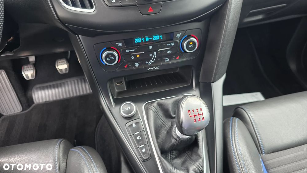 Ford Focus 2.0 TDCi ST-2 - 35