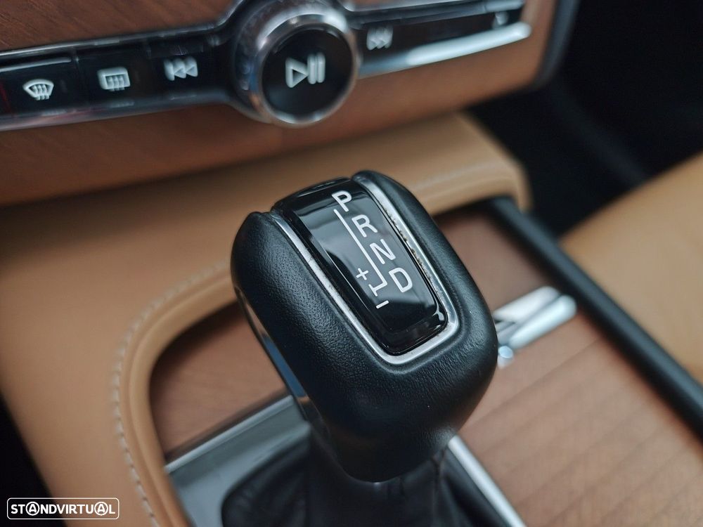 Volvo XC 90 2.0 D4 Inscription - 27