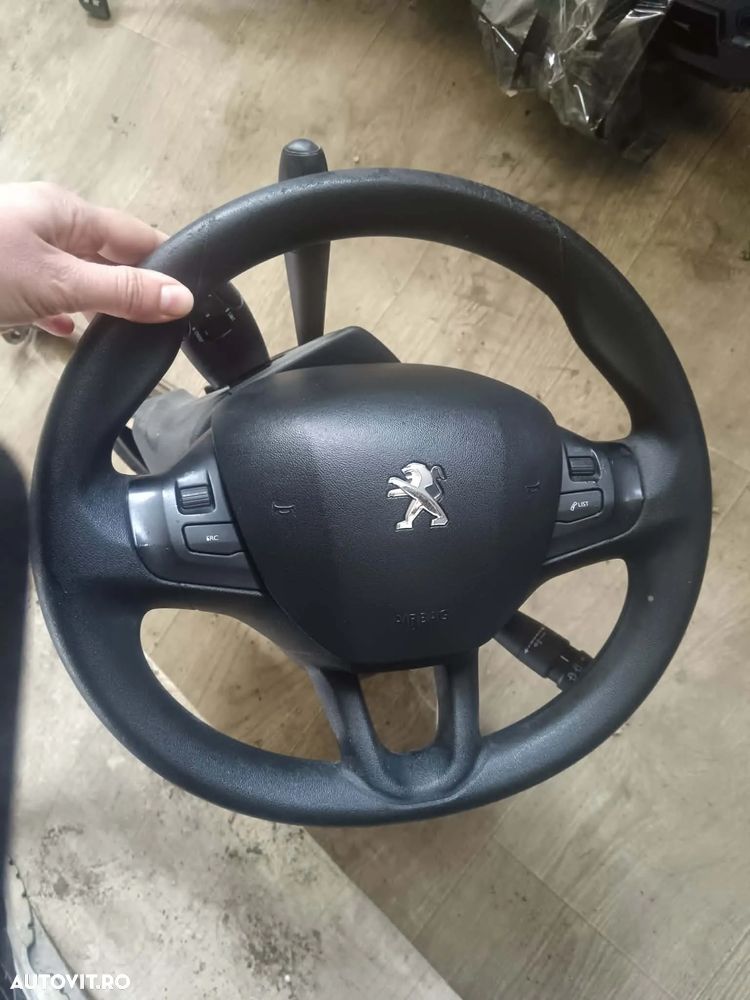 Volan complet cu airbag si comenzi peugeot 208 2012-2019 - 1