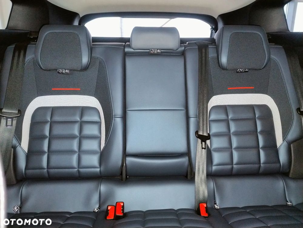 Citroën C5 Aircross 1.2 mHEV Max eDCT6 - 29