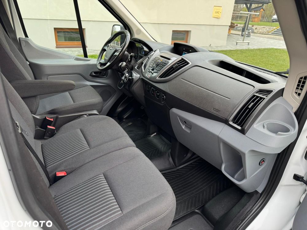Ford Transit - 4