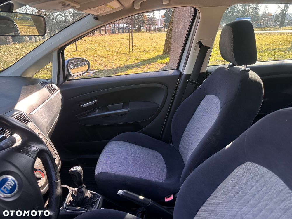 Fiat Grande Punto - 16