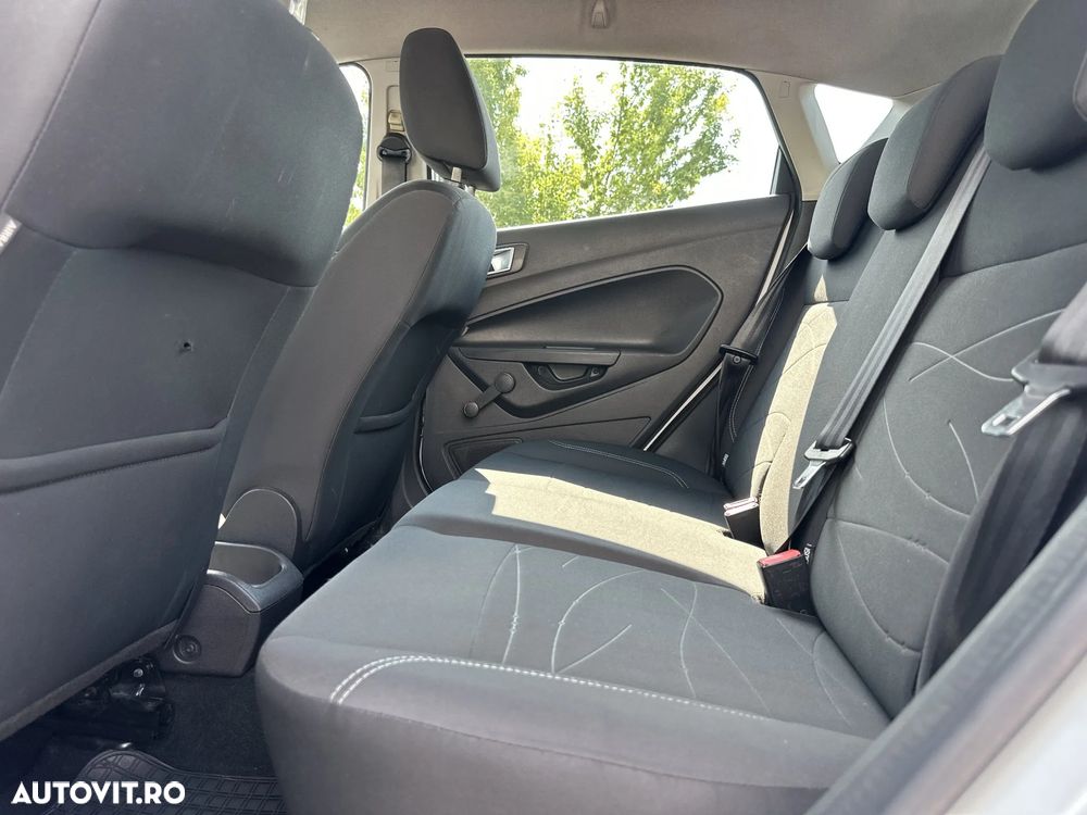Ford Fiesta - 13