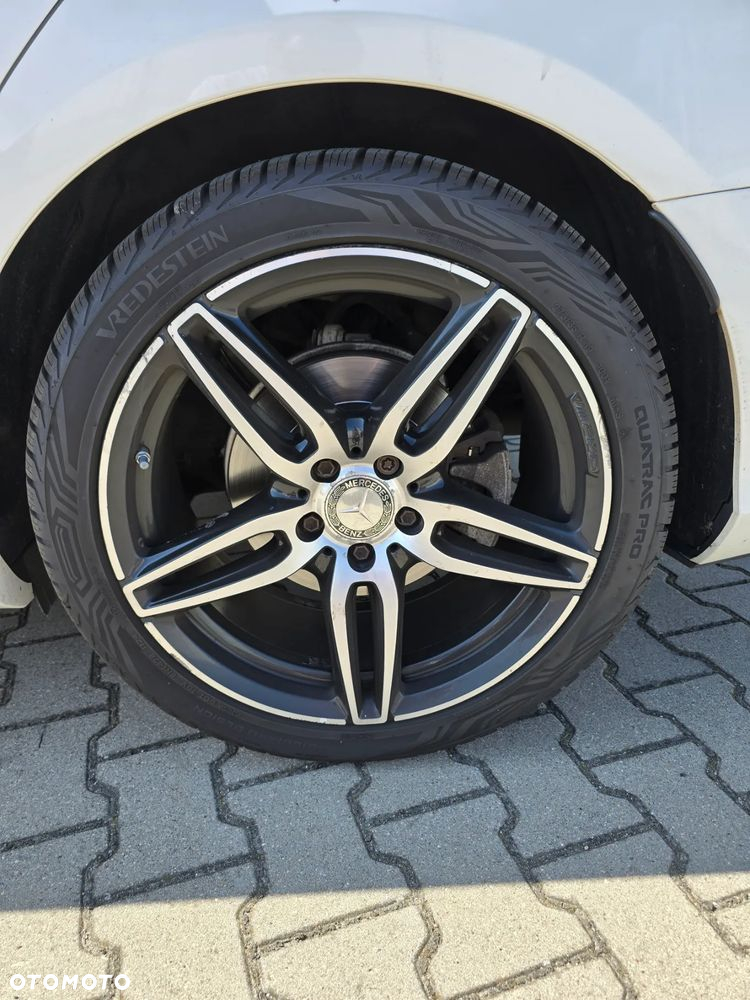 Mercedes-Benz Klasa E 220 d 9G-TRONIC - 16