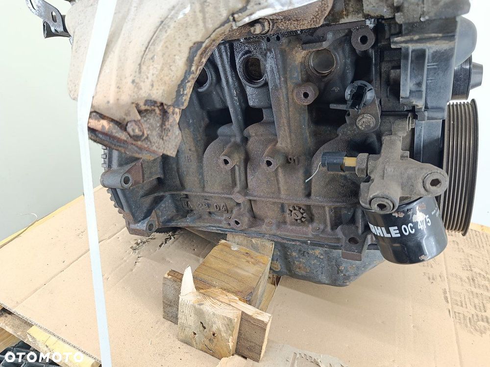 SILNIK RENAULT TWINGO II D4F772 1.2 16V - 5