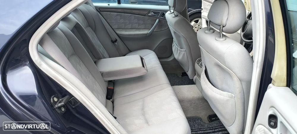 Mercedes-Benz C 220 - 7