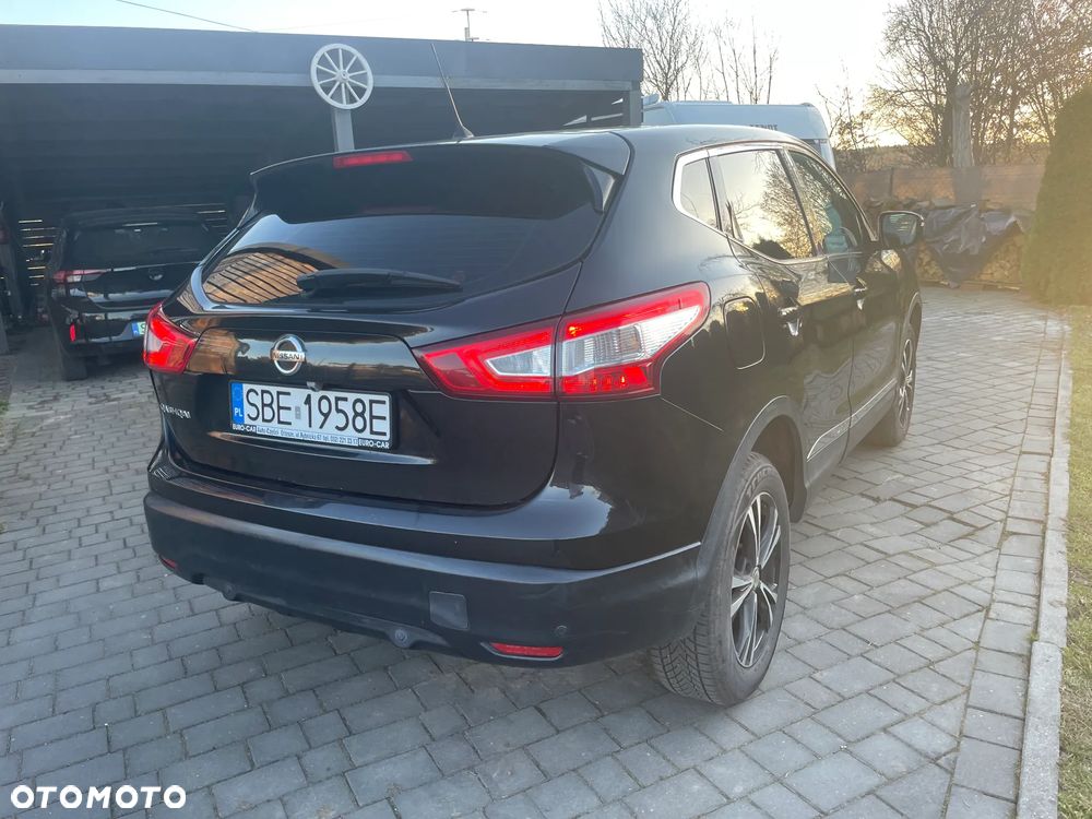 Nissan Qashqai 1.2 DIG-T Acenta EU6 - 6