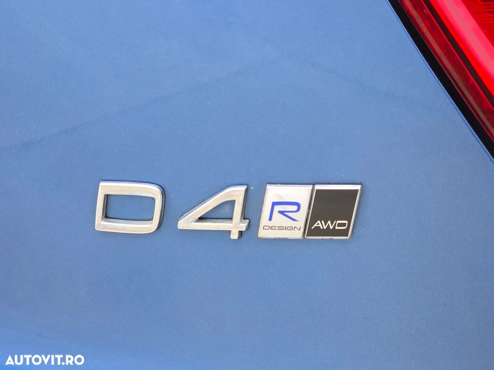 Volvo XC 40 D4 AWD Geartronic R-Design - 18