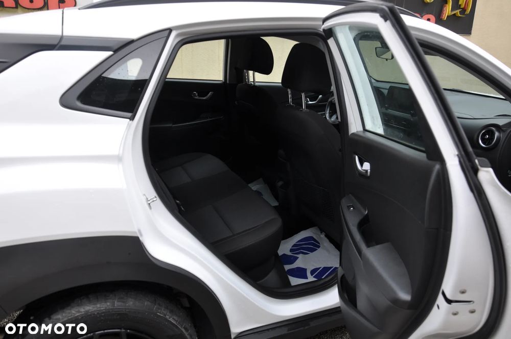 Hyundai Kona - 10