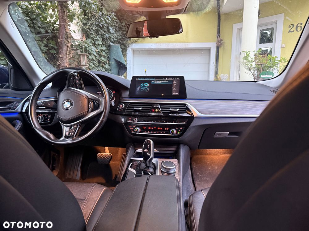 BMW Seria 5 530d xDrive Luxury Line - 5