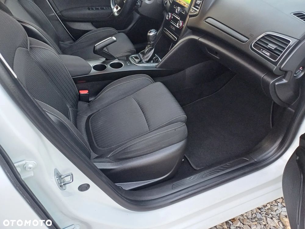 Renault Megane 1.5 Blue dCi Intens - 35