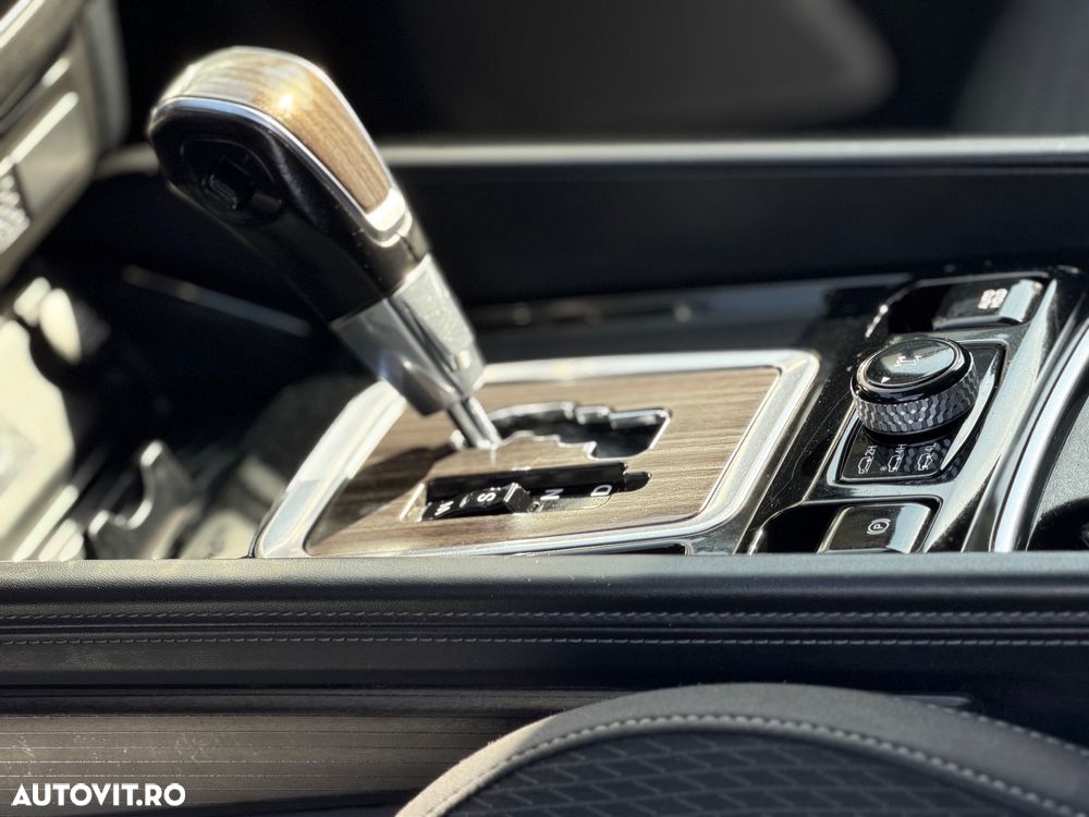 SsangYong REXTON 2.2 e-XDi 220 4WD Aut. Quartz - 15