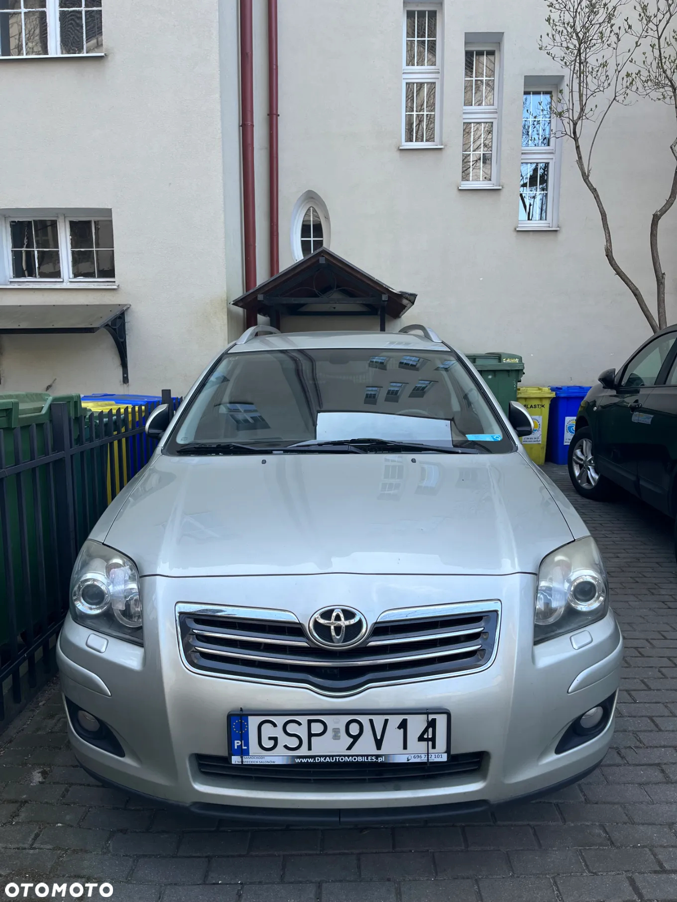Toyota Avensis - 2