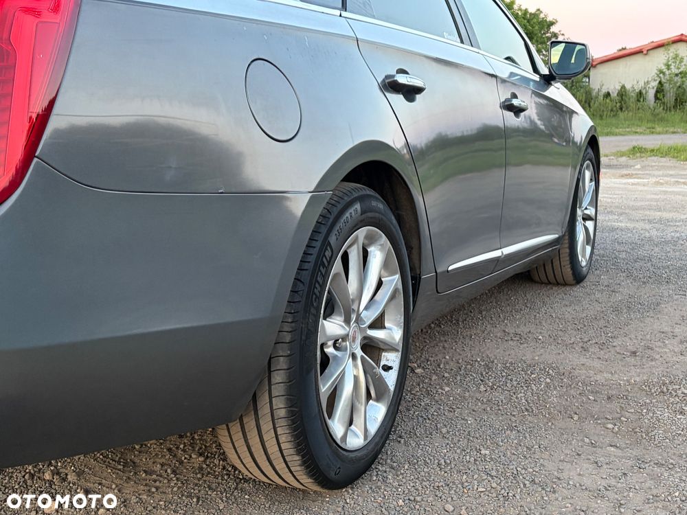 Cadillac XTS - 24
