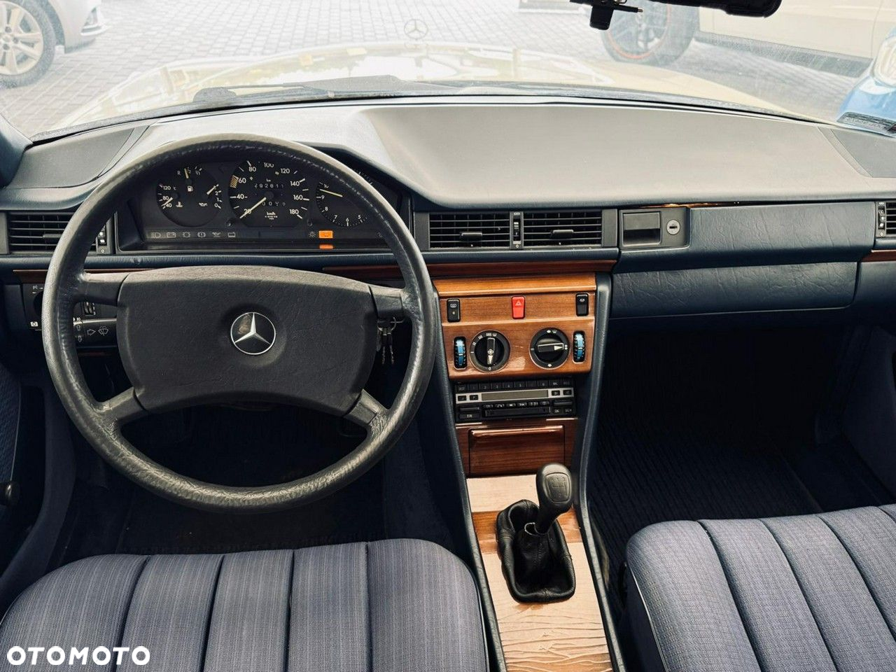 Mercedes-Benz W124 (1984-1993) - 18