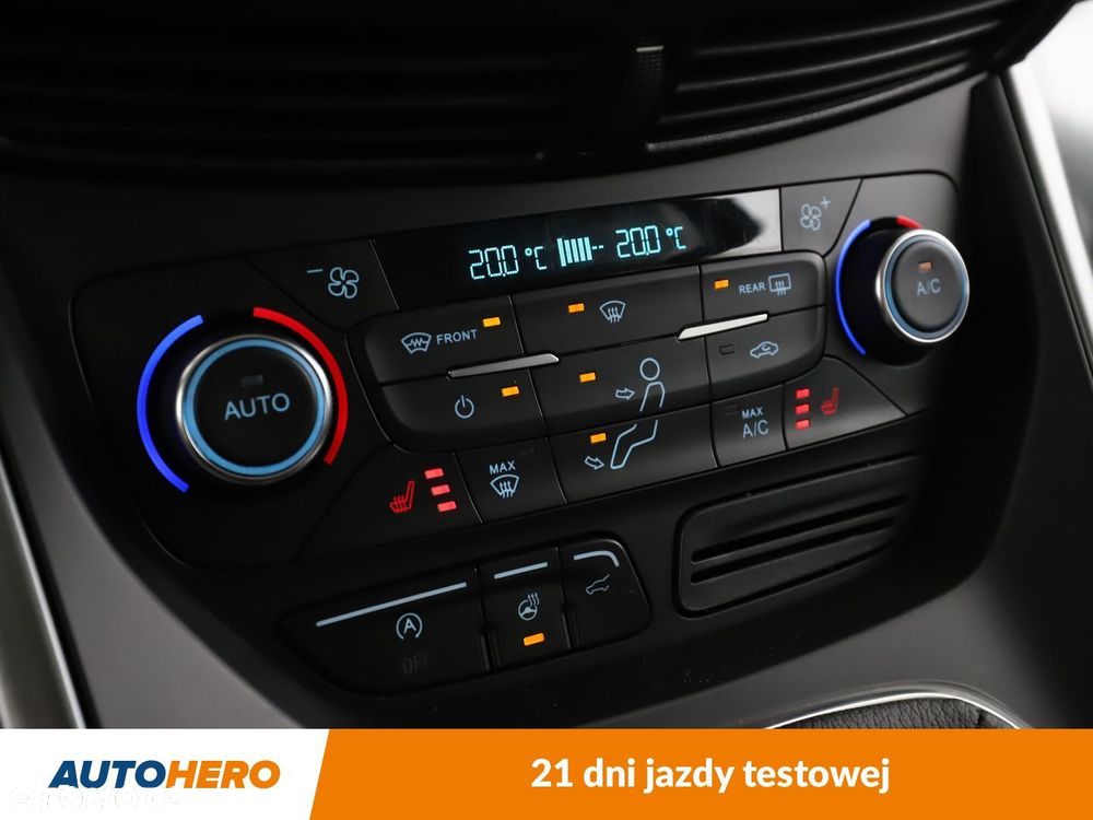 Ford Kuga - 25