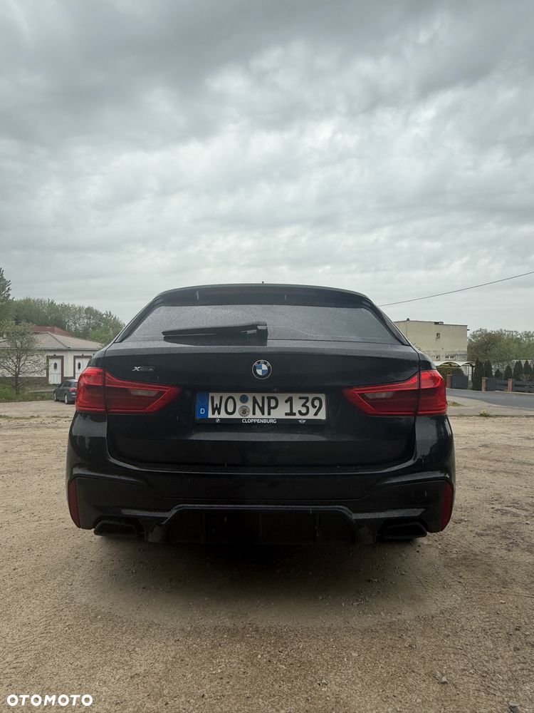 BMW Seria 5 520d xDrive M Sport Edition - 12
