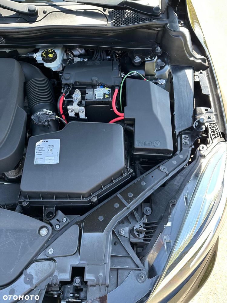 Volvo V40 D3 Geartronic RDesign - 10