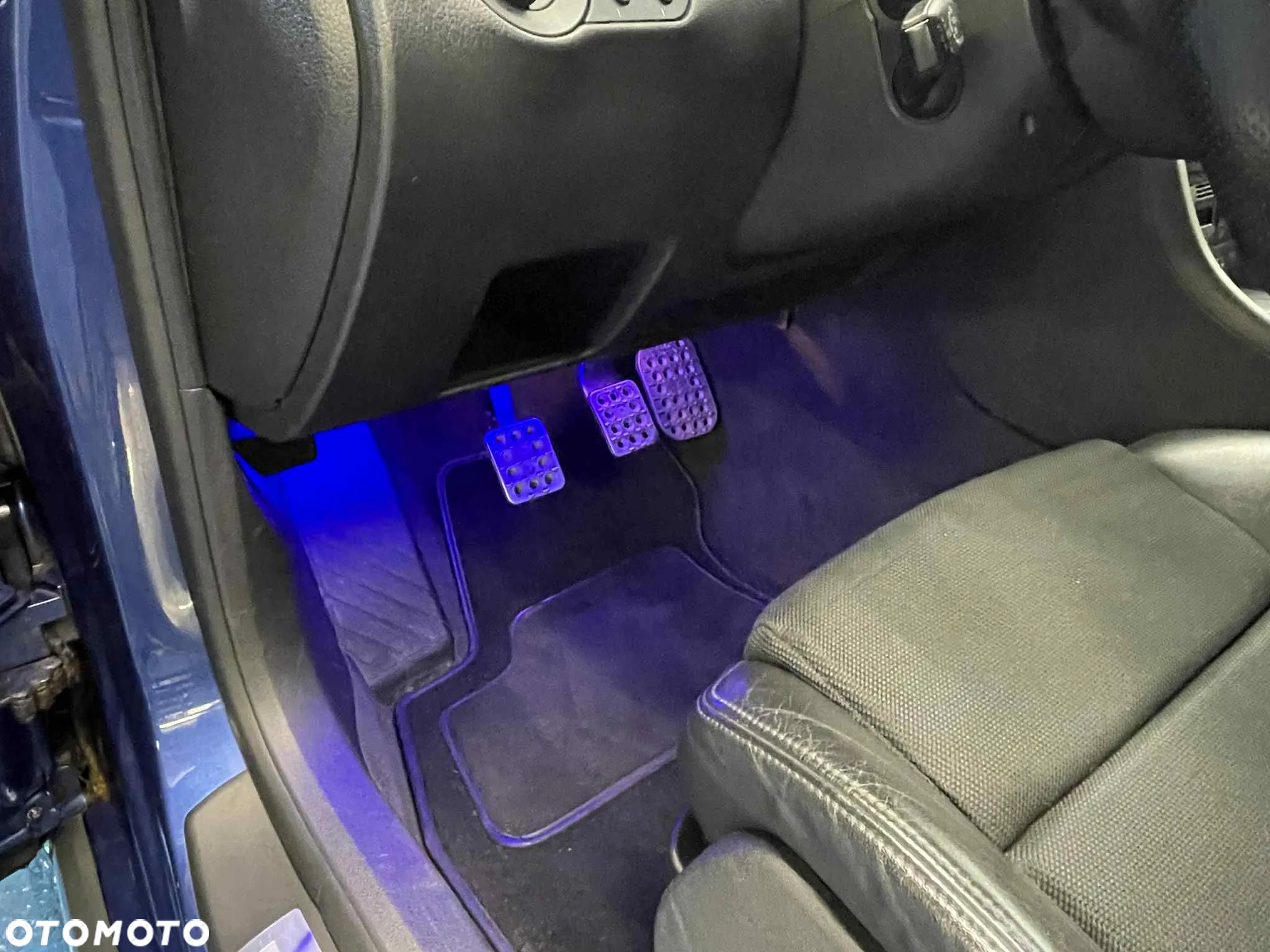 Audi A4 2.0T FSI Quattro - 21