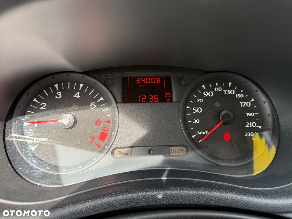 Renault Clio 1.2 16V 75 Yahoo - 12