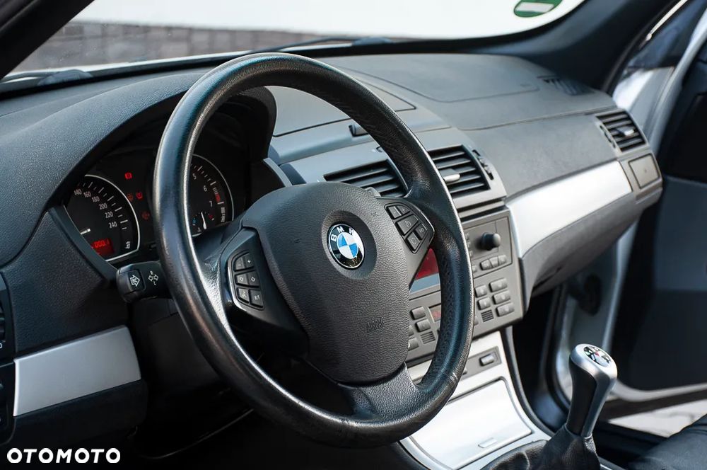 BMW X3 2.0i - 37
