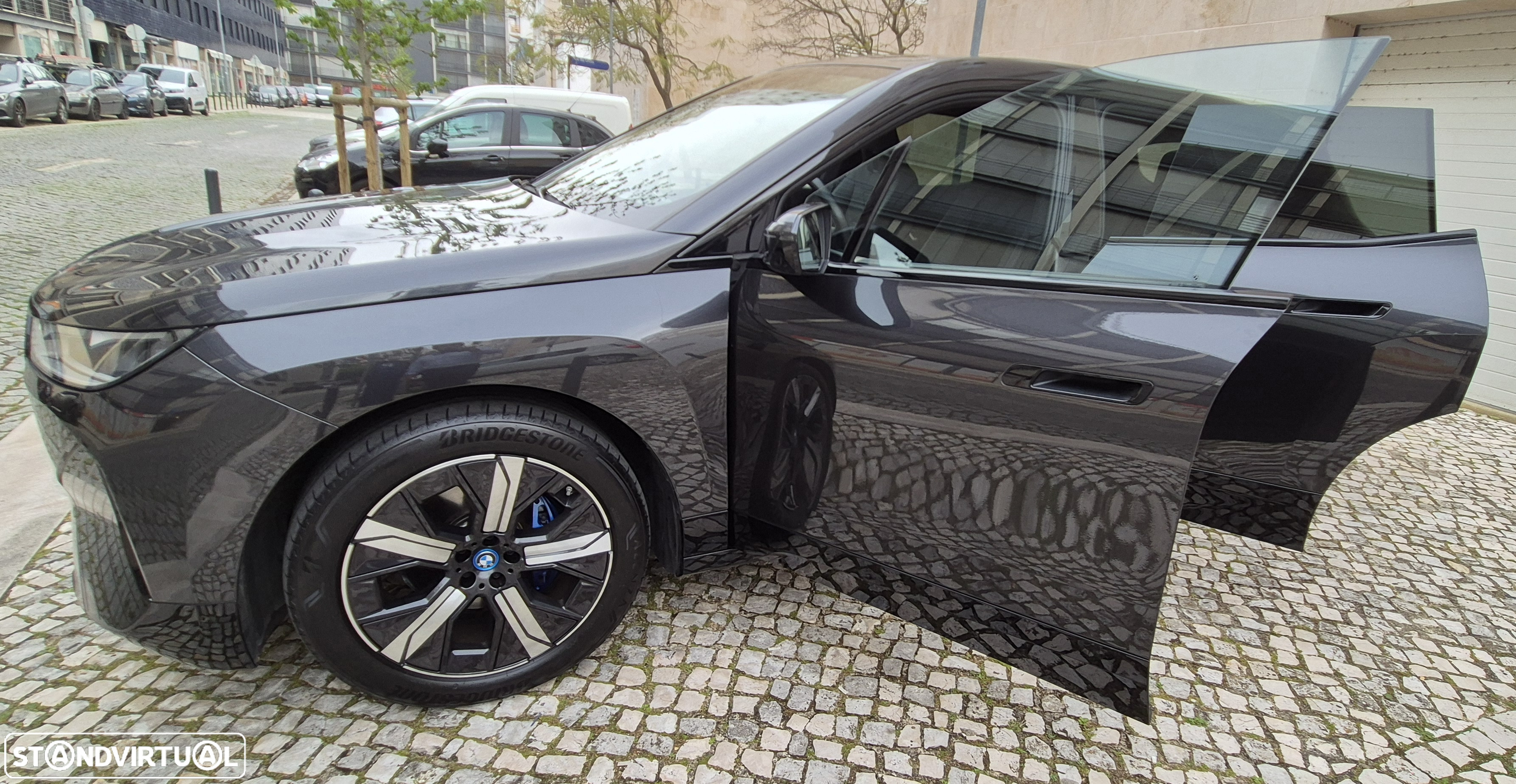 BMW iX xDrive 40 Pack Desportivo - 9
