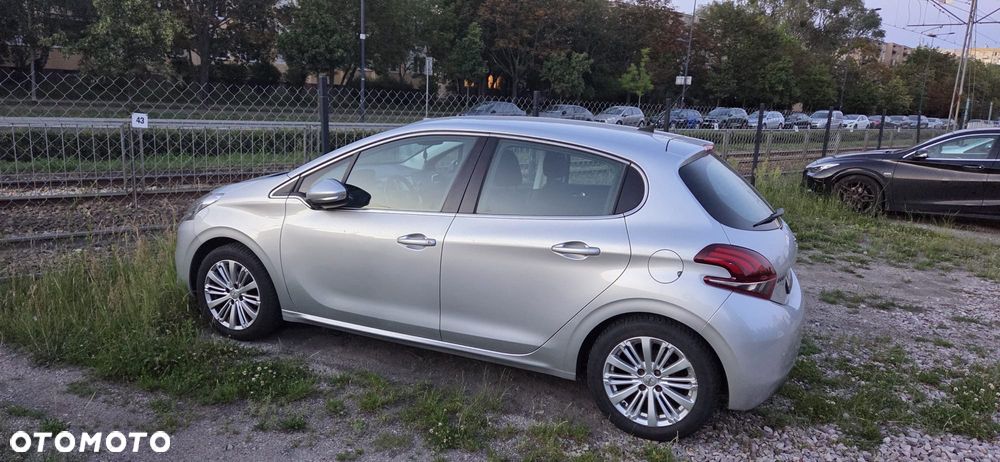 Peugeot 208 1.2 VTi Access - 3