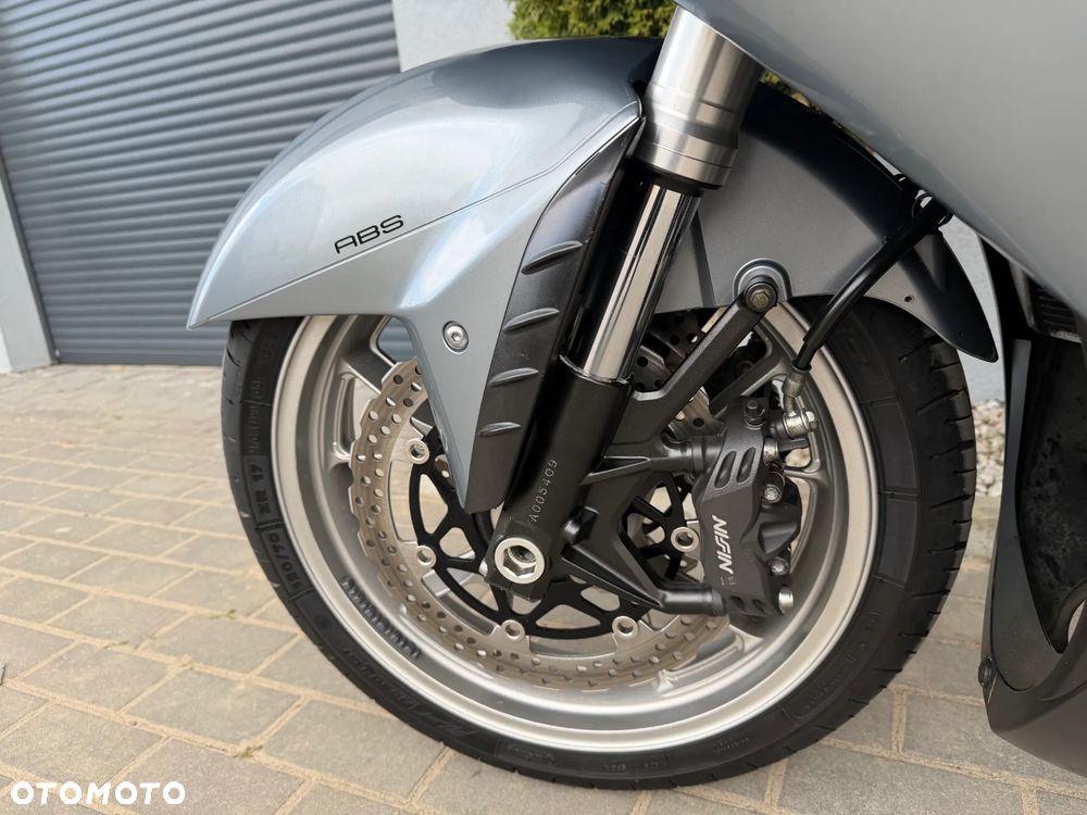 Kawasaki GTR - 34