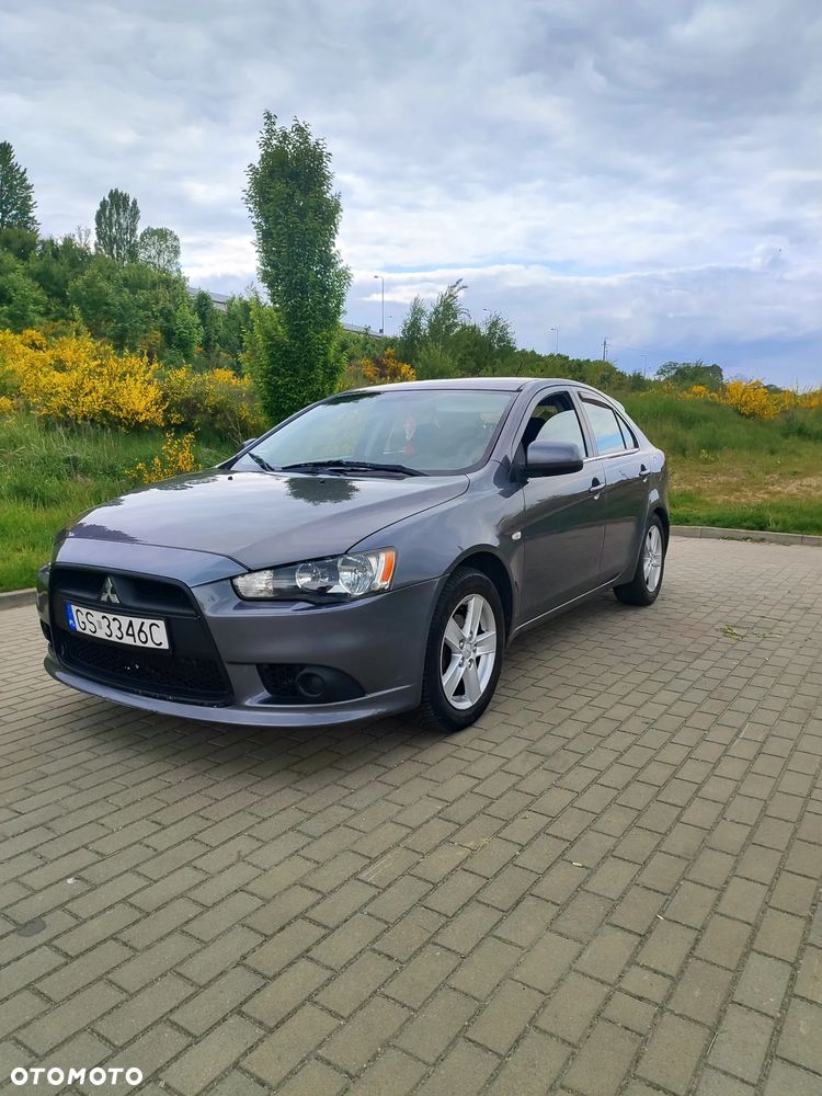 Mitsubishi Lancer 1.8 Invite - 1