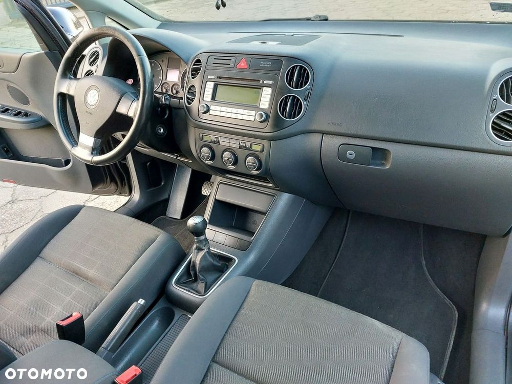 Volkswagen Golf Plus - 12